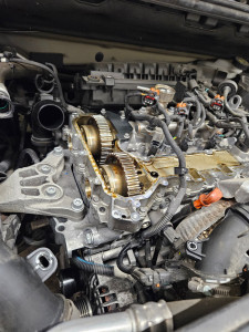 Photo de galerie - Remplacement kit de distribution 1.2(1.2vti) puretech ( peugeot/ citroen / ds/ opel..)
