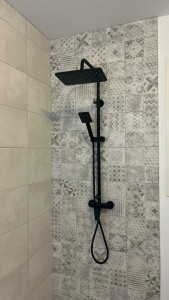 Photo de galerie - Pose robinetterie + colonne de douche 