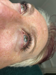 Photo de galerie - Extension cils à cils 