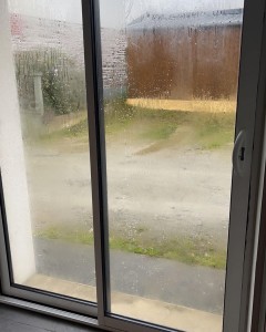 Photo de galerie - Nettoyeur de vitres