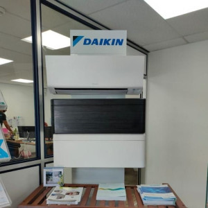 Photo de galerie - Chauffage - Climatisation

VENTE *INSTALLATION* RÉPARATION* MAINTENANCE Climatiseur. Central. VRV. Roof. CTA .Split