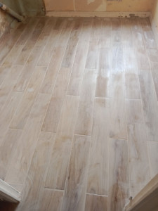 Photo de galerie - Carrelage imitation parquet 