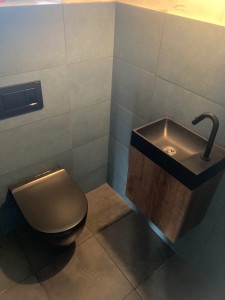 Photo de galerie - Cabinet de toilette (WC, lave-mains & carrelage)