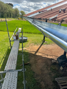 Photo de galerie - Voici une photo d’une pose de gouttière, fait par mes soins