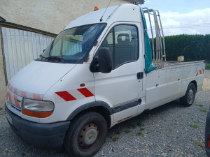 Photo de galerie - Debarras/ dechets verts/ transport de bois ect 