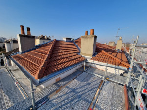 Photo de galerie - Chantier en tuile réalisée à bois colombes 