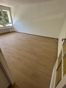 Photo de galerie - Pose de carrelage imitation bois
