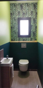 Photo de galerie - Pose de tapisserie et mise en peinture d un wc 