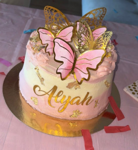 Photo de galerie - Layer cake anniversaire 