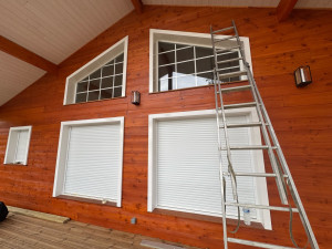 Photo de galerie - Peinture + Joints Acryliques Ext Encadrement Portes et Fenêtres 