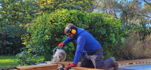 Photo de galerie - Installation d'une terrasse en bois.