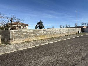 Photo de galerie - Rehausse de mur de clôture.