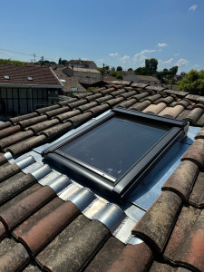 Photo de galerie - Entourage velux en zinc