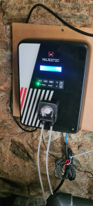 Photo de galerie - Pose electrolyseur au sel avec régulateur de ph à distance avec application 