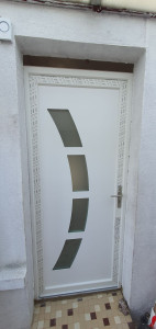 Photo de galerie - Changement de porte d'entrée.
