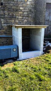 Photo de galerie - ?️ Fabrication d’une cabane pour pompe de piscine !! ?️ 