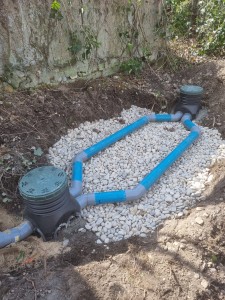 Photo de galerie - Tranchée d'infiltration après traitement par fosse septique et filière compacte