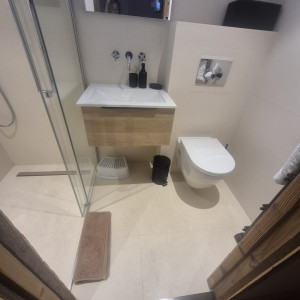 Photo de galerie - Nettoyage et désinfection complet de la salle de bain et sanitaire 