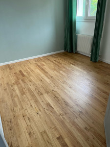 Photo de galerie - Rénovation parquet chênes massif (après)