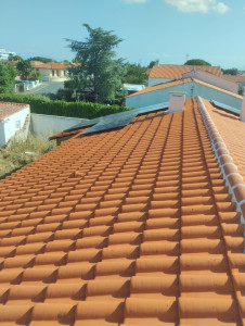 Photo de galerie - Nettoyage terminé après traitement anti mousse et traitement hydrofuge 