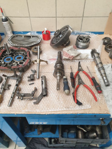 Photo de galerie - Changement pignon 5 plus roulement cage a aiguilles remise en état complet boîte d'opel adam