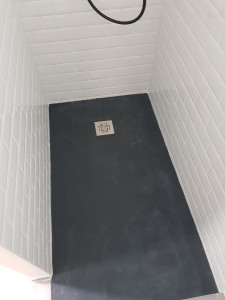 Photo de galerie - Pose de Receveur Extra Plat.