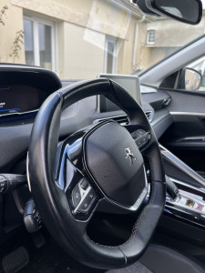 Photo de galerie - Résultat volant Peugeot 5008