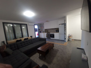 Photo de galerie - Intervention octobre 2025 
Rénovation Salon/Cuisine/Entrée 
Peinture complète 