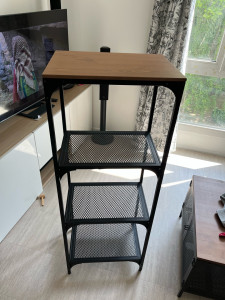 Photo de galerie - Montage meuble (petite étagère) modèle IKEA chez une cliente à Aubervilliers en date du 18/05/2025