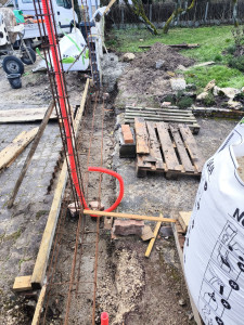 Photo de galerie - Préparation fondations pour portail coulissant 2