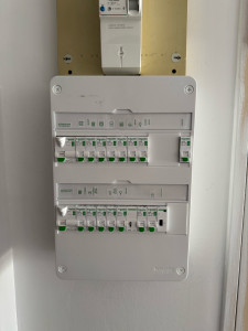 Photo de galerie - Remplacement aux normes d’un tableau électrique 