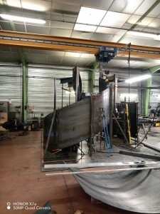 Photo de galerie - Escalier, en colimaçon,main courante en tôles roulées.
Ce dernier sera visible dans un hôtel à Genève. 

