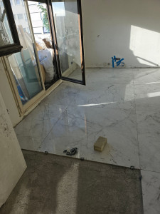 Photo de galerie - Pose du carrelage 120/120