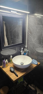 Photo de galerie - Installation meuble vasque