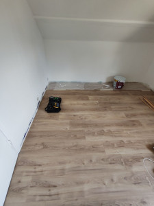 Photo de galerie - Enduits des murs, peintures et poses de parquet