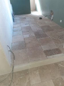 Photo de galerie - Pose de travertin 