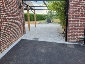 Photo de galerie - Entrée, terrasse, pavage