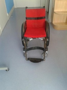 Photo de galerie - Fauteuil roulant / Chaise roulante
