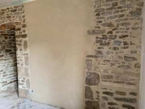 Photo de galerie - Réhabilitation d un mur intérieur à Dinan 