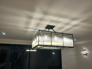 Photo de galerie - Mise en place de luminaires 