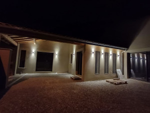 Photo de galerie - Réalisation de charpente traditionnelle, couverture, zinguerie, électricité, plomberie, placo, peinture, parquet, faience, portail, cuisine...
photos du projet fini sur demande 