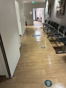 Photo de galerie - Couloir hôpital