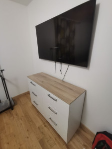 Photo de galerie - Montage d'un meuble de chambre et fixation tv au mur 