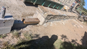 Photo de galerie - Réalisation d'un ban de mur en pierre gneiss schiste granit