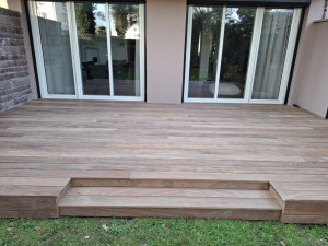 Photo de galerie - Terrasse sur plot en cumaru(bois exotique)