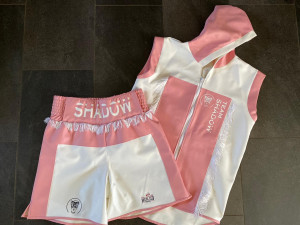 Photo de galerie - Tenue boxe fait à la main sur mesure. 