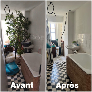 Photo de galerie - Un bon nettoyage change tout : d'une salle de bain usagée à un espace super propre, ordonné.