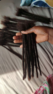 Photo de galerie - Je suis disponible pour vos tresses et nattes africaines à coût raisonnable.