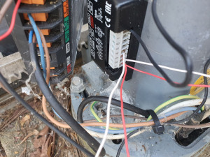 Photo de galerie - Réinitialiser et programmer télécommande portail coulissant 