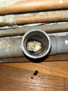 Photo de galerie - Dégorgement cuisine . vidange complètement bloqué.